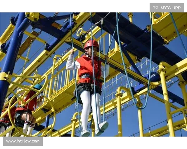 云南文山青少年攀岩赛场展风采,推动青少年体育发展