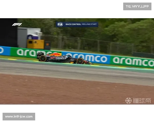 冲刺赛红旗中断后,诺里斯稳守领先击败安东内利