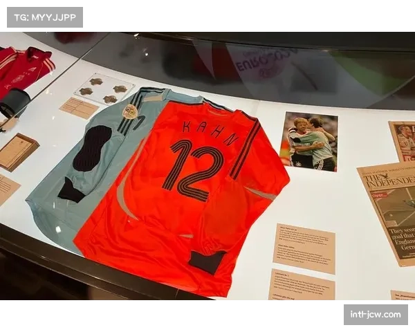 多特蒙德足球博物馆推出“黄黑之声”特展,回顾俱乐部助威文化 多特蒙德足球博物馆推出“黄黑之声”特展,回顾俱乐部助威文化